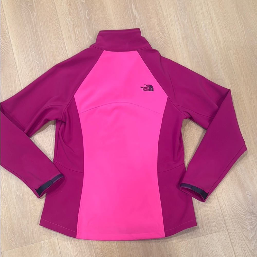 The North Face Women's Pink Jacket - Picture 3 of 3